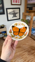 Load image into Gallery viewer, Butterfly Garden Dish 12