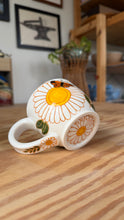 Load image into Gallery viewer, Monarch Daisy Tea Cup 1