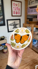 Load image into Gallery viewer, Butterfly Garden Dish 14