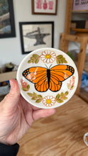 Load image into Gallery viewer, Butterfly Garden Dish 13