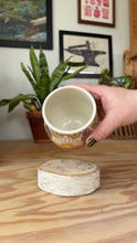 Load image into Gallery viewer, Bouquet Bloom Cup 22
