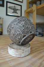 Load image into Gallery viewer, Mandala Bowl 21
