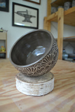 Load image into Gallery viewer, Mandala Bowl 21
